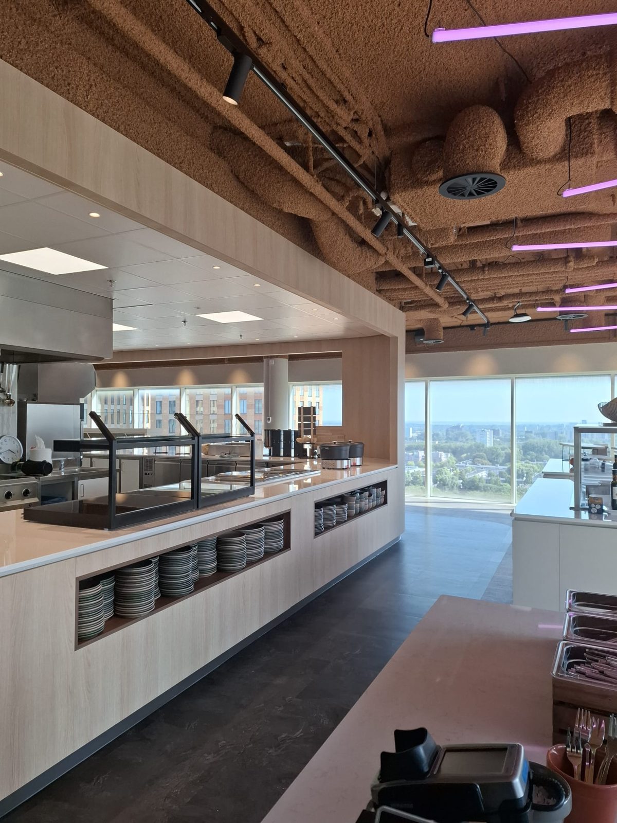 Staff restaurant servery, Accenture, ITO Building