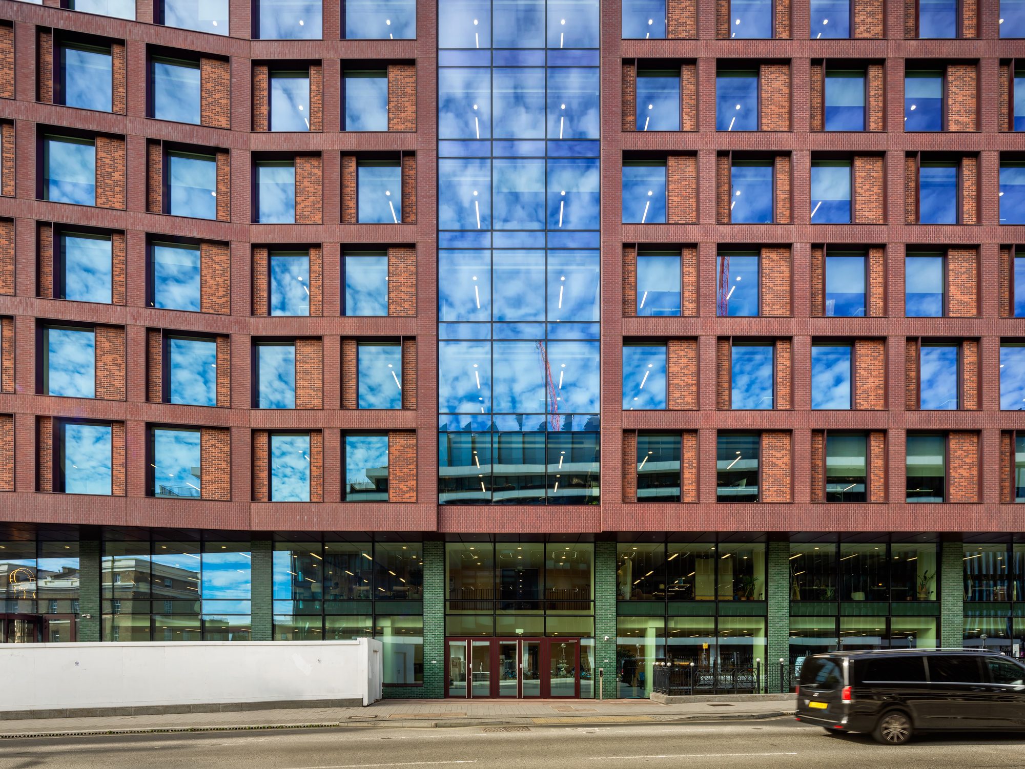 Rose Court from Southwark Bridge Road